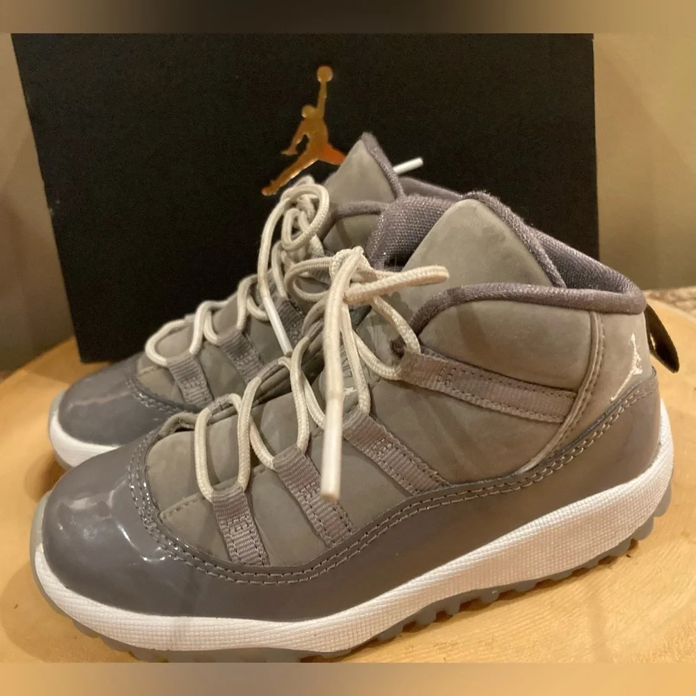 Nike Air Jordan‎ 11 Retro TD Cool Grey Toddler Sneakers Size 9C 378040-005 W/box